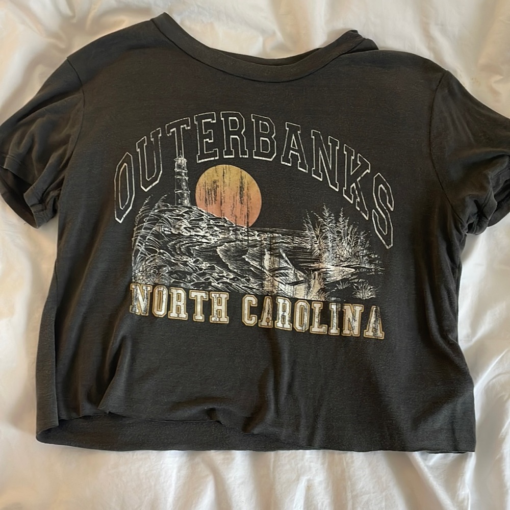 Outer banks cropped short size small
